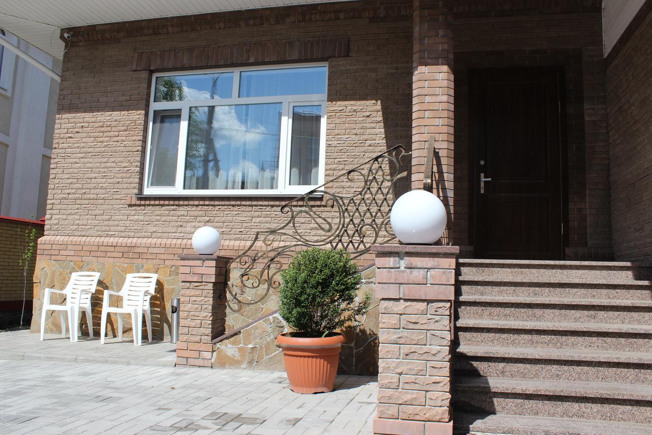 Barin House Hotel Суми Екстериор снимка